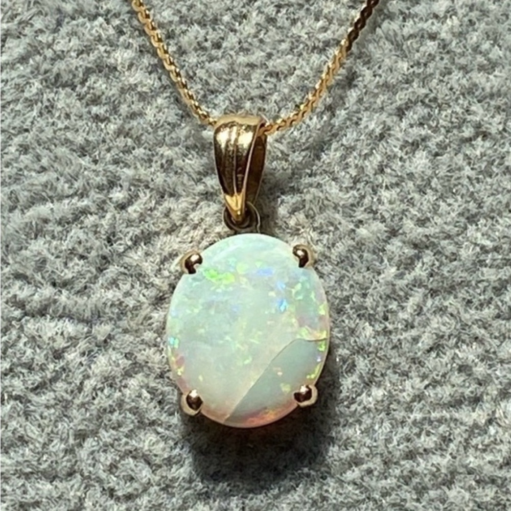Vintage 14k Yellow Gold Fiery Opal Pendant Necklace - Picture 4 of 12